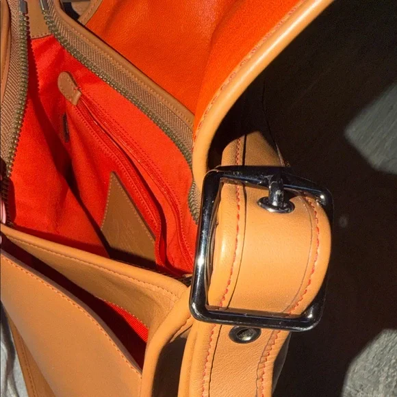 Coach Caramel Leather Crossbody 100% genuine leather shoulder bag flap bag - Picture 14 of 16